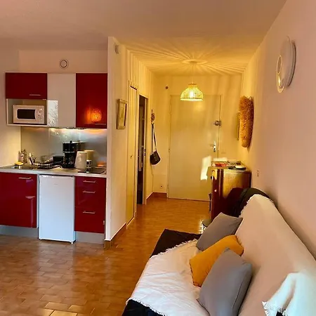 Apartmán Proche De La Plage, A 12 Min A Pied Du Port, Place De Parking