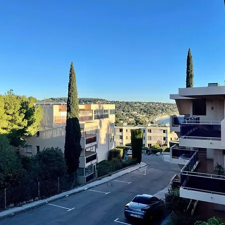 Proche De La Plage, A 12 Min A Pied Du Port, Place De Parking * Bandol