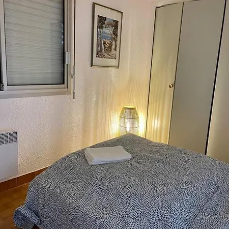 Apartmán Proche De La Plage, A 12 Min A Pied Du Port, Place De Parking