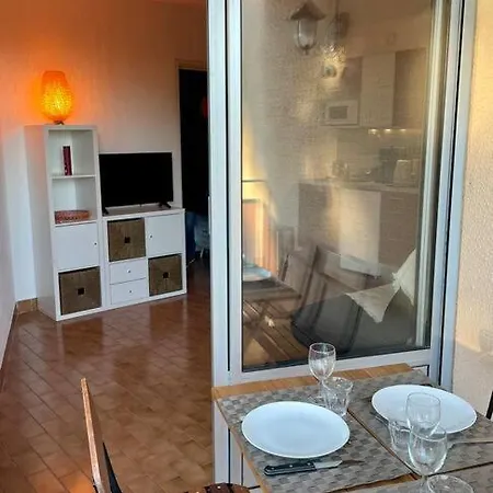 Proche De La Plage, A 12 Min A Pied Du Port, Place De Parking Apartmán