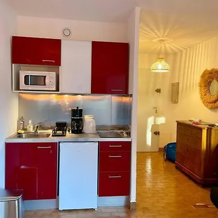 Apartmán Proche De La Plage, A 12 Min A Pied Du Port, Place De Parking *