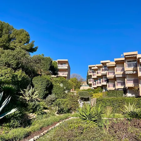 Apartment Proche De La Plage, A 12 Min A Pied Du Port, Place De Parking Bandol